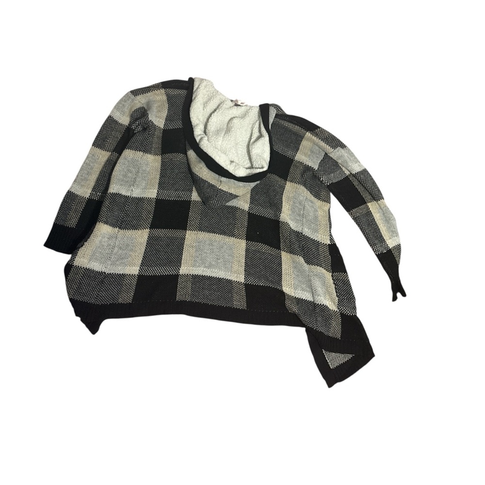 Black and White Plaid Women's Sweater - Picture 4 of 6